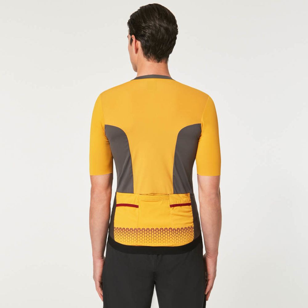 Oakley Point To Point Jersey for Cycling in Amber Yellow - Beyond The Bike